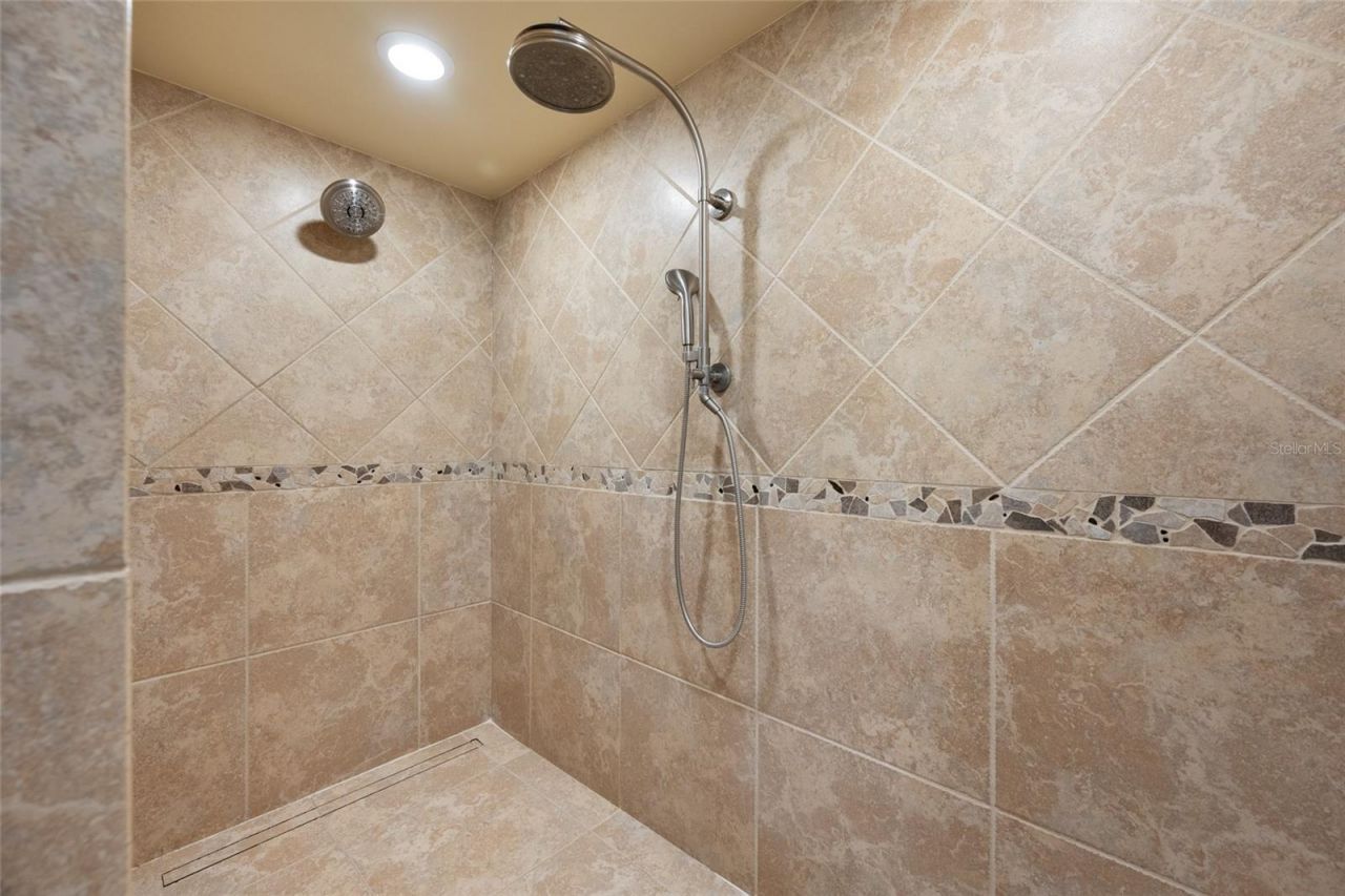9801 Compass Point Way, Tampa, FL 33615 Photo