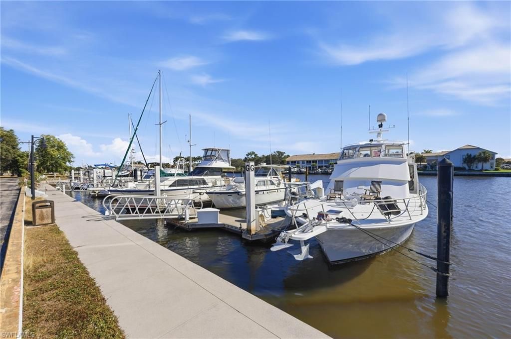 25000 Tamiami Trl E, Unit D152, Naples, FL 34114 Photo
