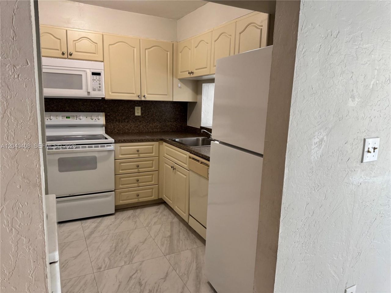 11800 SW 18th St , Unit 322-4, Miami, FL 33175 Photo