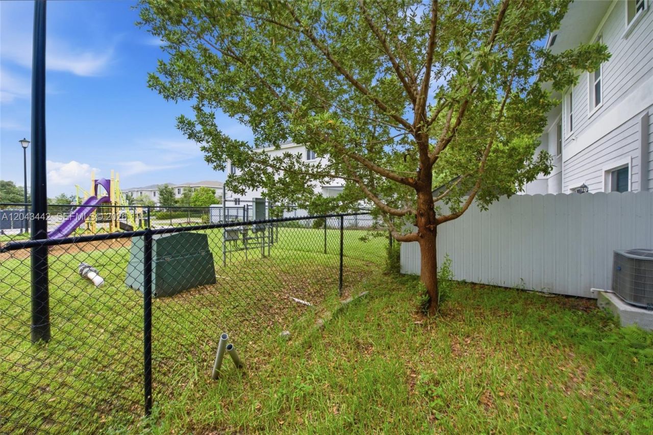 1774 SE 9th Ave , Unit 1774, Homestead, FL 33034 Photo