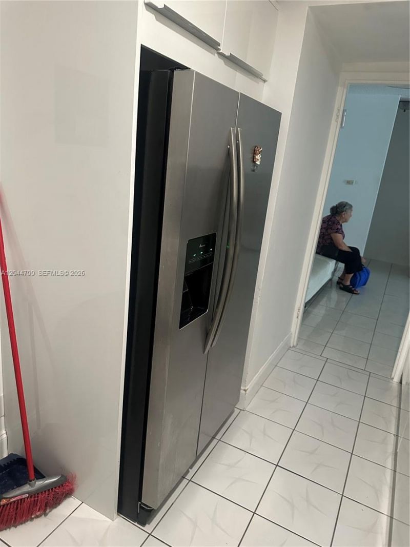 9225 Collins Ave , Unit 303, Surfside, FL 33154 Photo