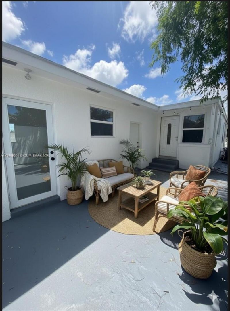81 NW 44th St , Miami, FL 33127 Photo