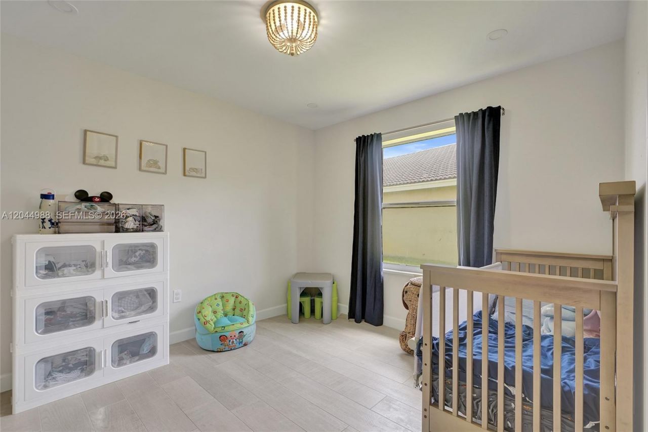 19473 NW 24th Pl , Pembroke Pines, FL 33029 Photo