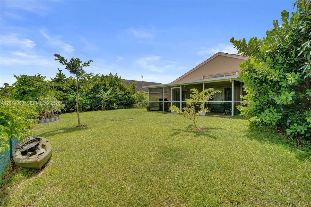 19473 NW 24th Pl , Pembroke Pines, FL 33029 Photo