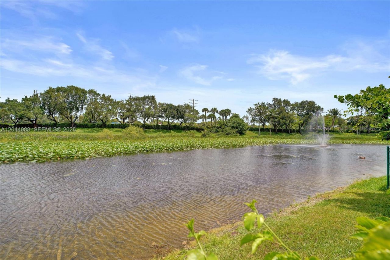 19473 NW 24th Pl , Pembroke Pines, FL 33029 Photo