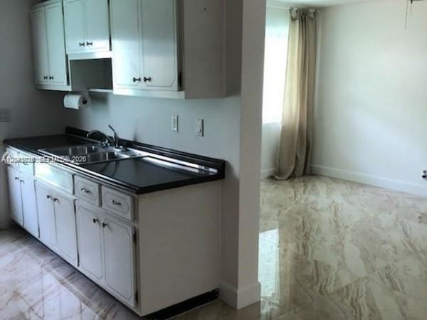 1715 Wiley St , Unit 5, Hollywood, FL 33020