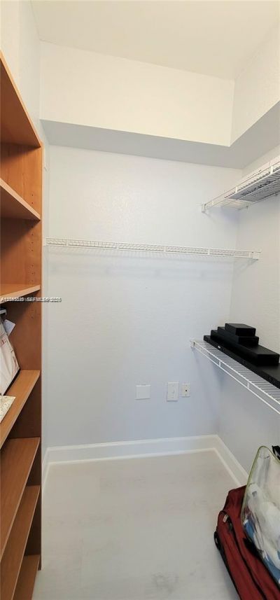 6001 SW 70th St, Unit 215, South Miami, FL 33143 Photo