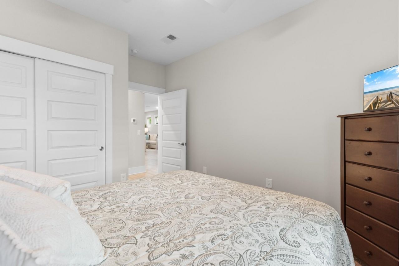 1026 Eugenio St.  Photo 18