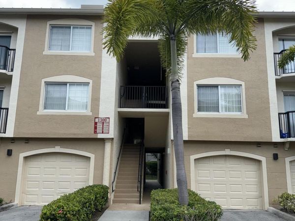 1300 Crestwood Drive, Unit 1309, Royal Palm Beach, FL 33411