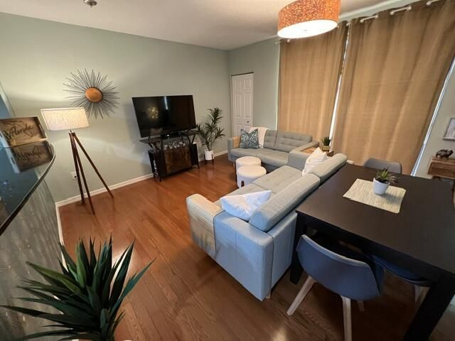 511 Lucerne Avenue, Unit 316, Lake Worth Beach, FL 33460 Photo