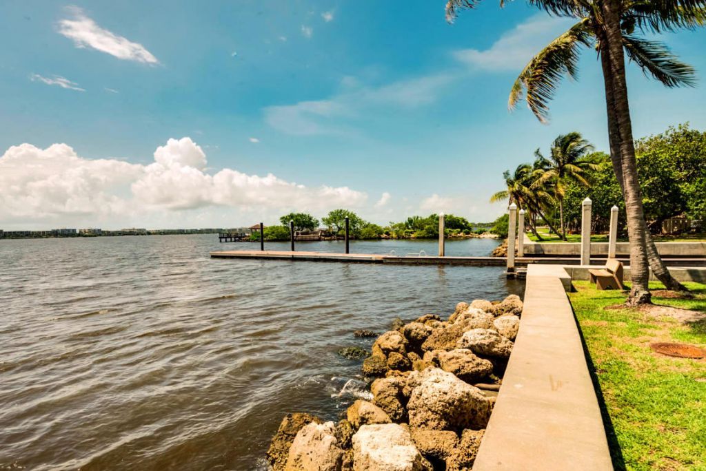 511 Lucerne Avenue, Unit 316, Lake Worth Beach, FL 33460 Photo