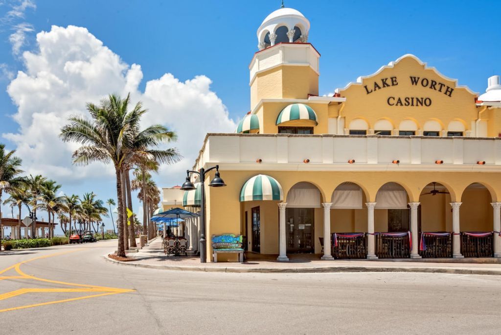 511 Lucerne Avenue, Unit 316, Lake Worth Beach, FL 33460 Photo