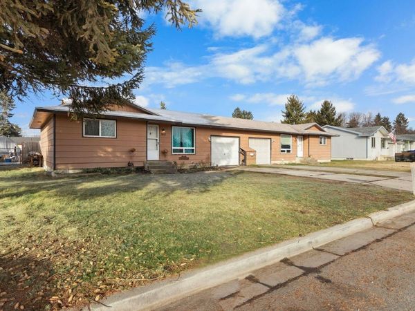 1911 N Sargent Rd, Spokane Valley, WA 99212