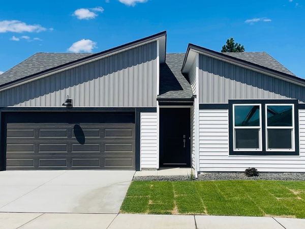 13552 W Sprague Ave, Airway Heights, WA 99001