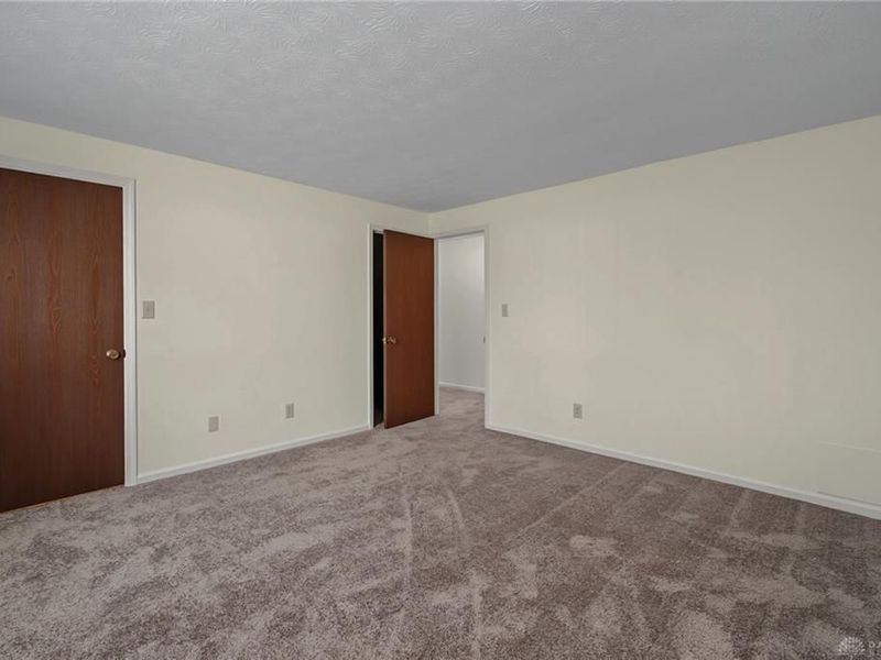 1313-1315 Rosehaven Circle, Kettering, OH 45429 Photo 24