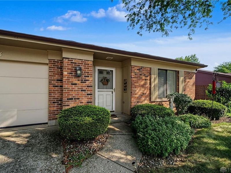 1313-1315 Rosehaven Circle, Kettering, OH 45429 Photo 5
