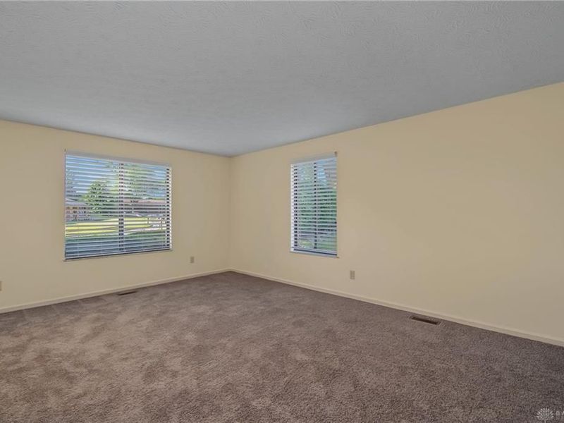 1313-1315 Rosehaven Circle, Kettering, OH 45429 Photo 8
