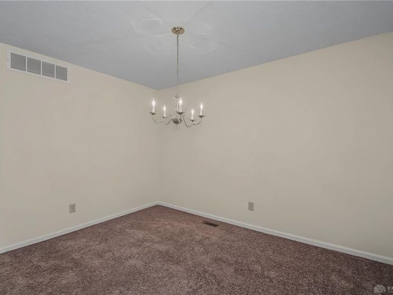 1313-1315 Rosehaven Circle, Kettering, OH 45429 Photo 9
