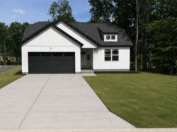 302 Dusty Rd , Dickson, TN 37055