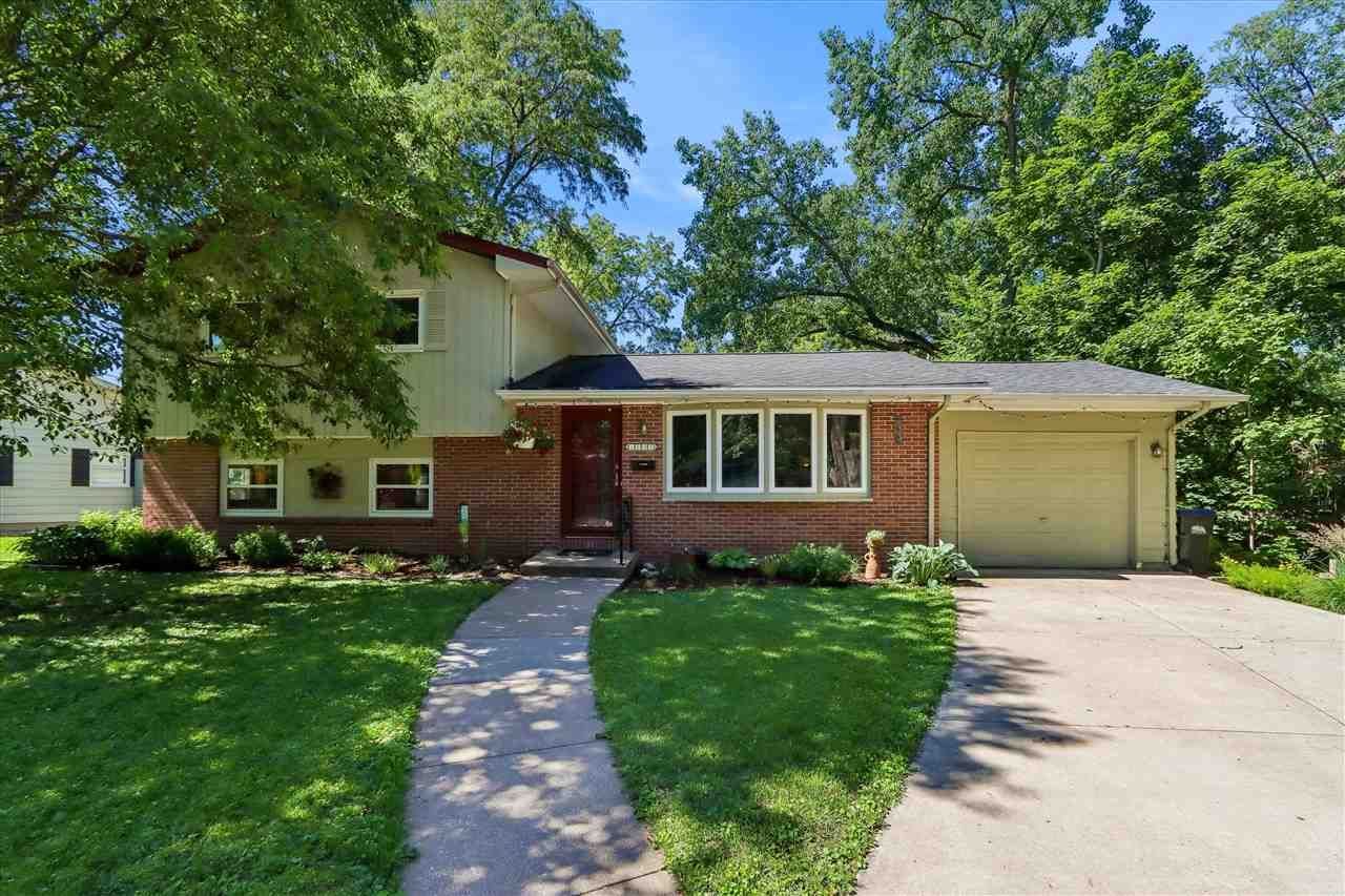 1429 Glendale Rd, Unit NA, Iowa City, IA 52245 Main Photo