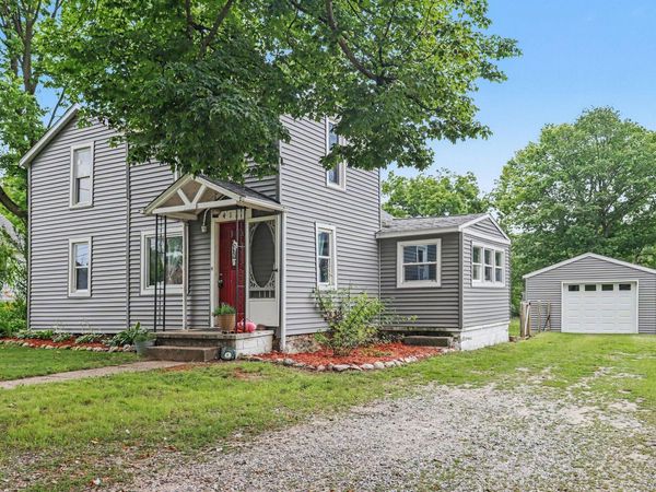 412 N Swan Street, Colon, MI 49040