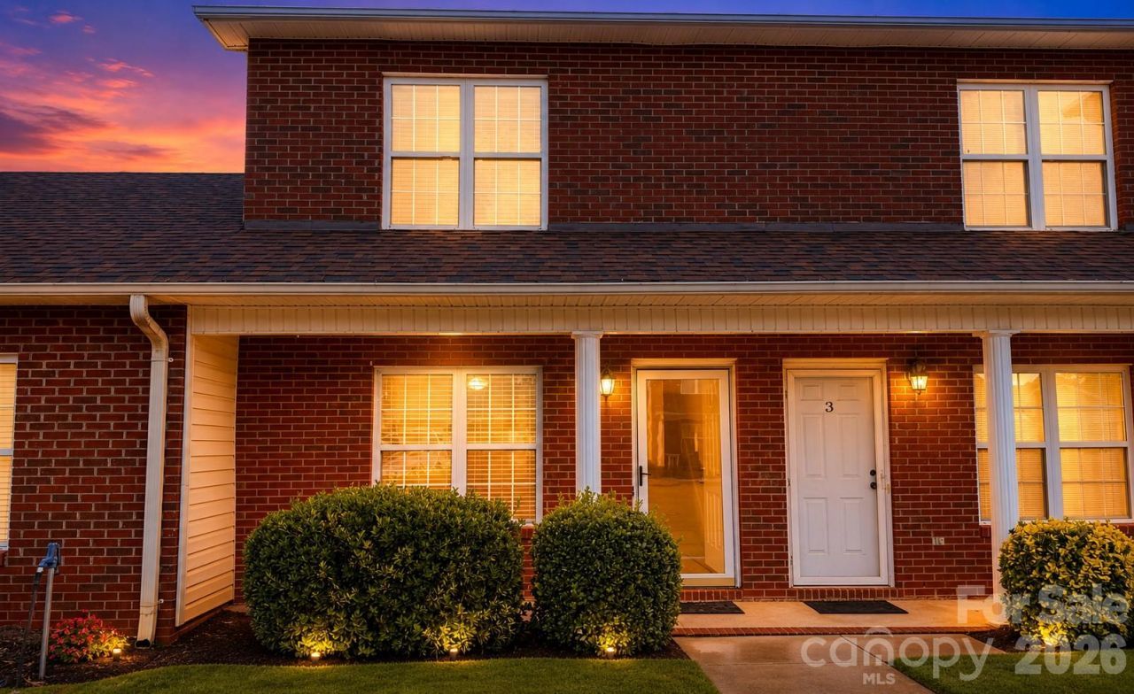 102 Brandywine Drive Ne, Unit P2, Conover, NC 28613 Main Photo
