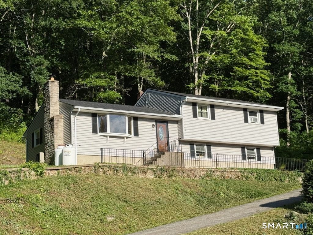 438 Hill, Thomaston, CT 06787 Main Photo