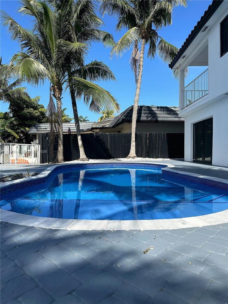 2445 SE 8th St, Pompano Beach, FL 33062 Photo