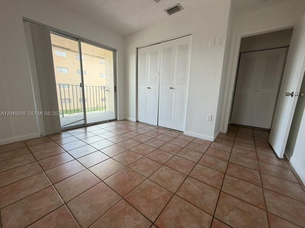 8851 NW 119th St, Unit 6201, Hialeah Gardens, FL 33018 Photo