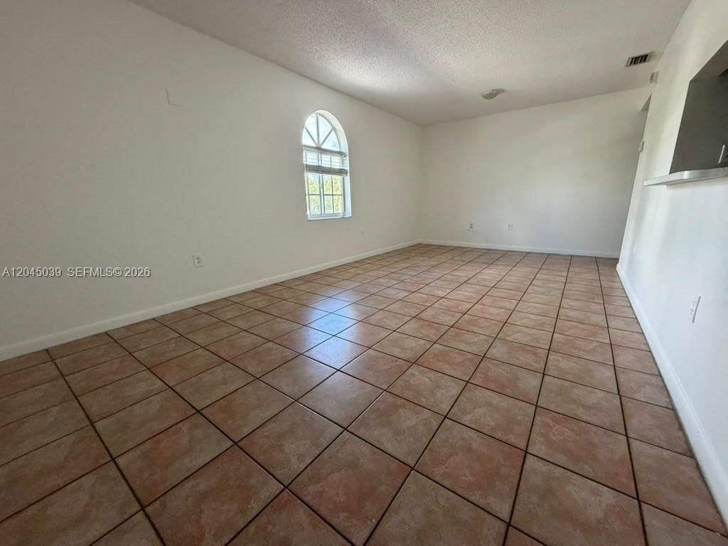 8851 NW 119th St, Unit 6201, Hialeah Gardens, FL 33018 Photo