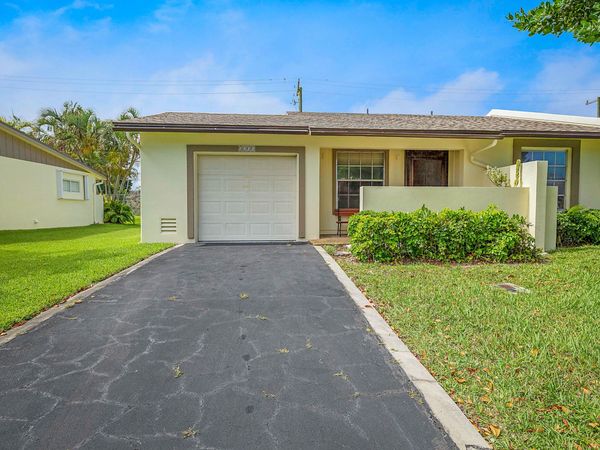 5231 Copperleaf Circle, Delray Beach, FL 33484