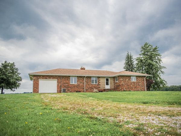 1778 LaPrairie Road, La Prairie, IL 62346