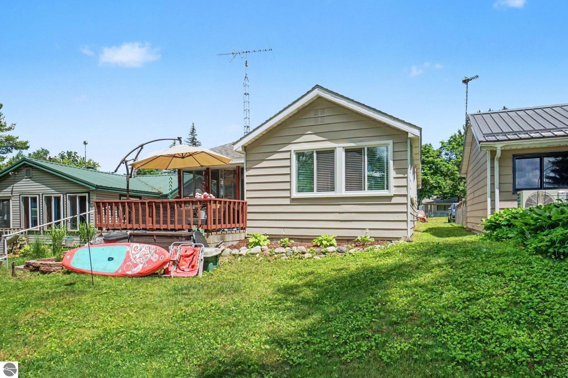 6736 Ridge Road, Harrison, MI 48625 Main Photo