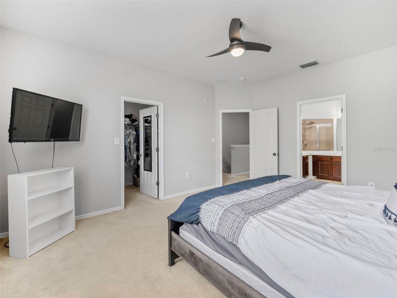 3831 Parkridge Circle, Unit 1-104, Sarasota, FL 34243 Photo