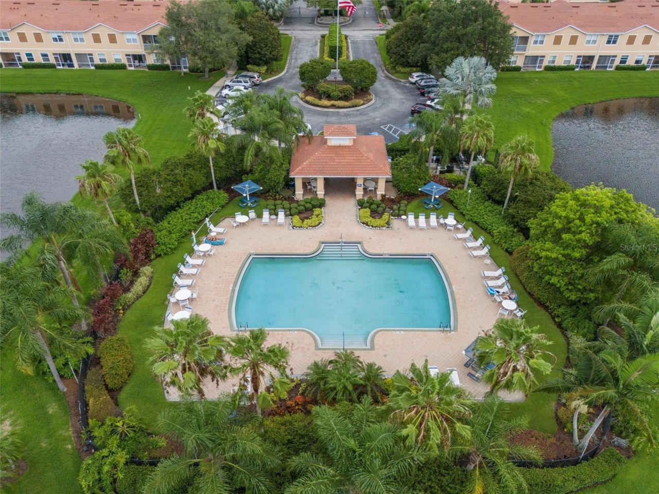 3831 Parkridge Circle, Unit 1-104, Sarasota, FL 34243 Photo
