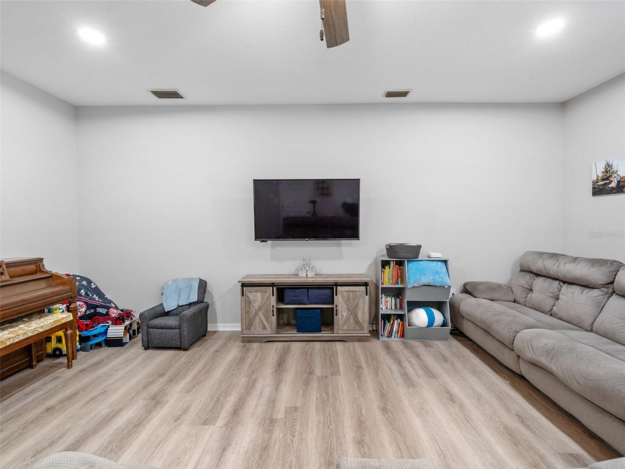 3831 Parkridge Circle, Unit 1-104, Sarasota, FL 34243 Photo