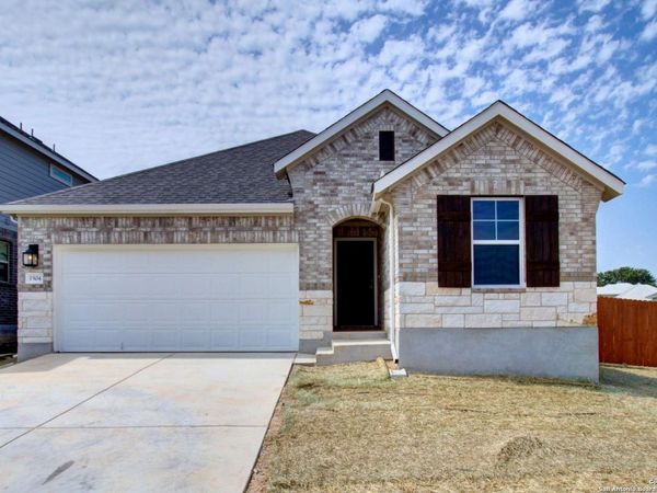 1504 Spechts Ranch RD, New Braunfels, TX 78132