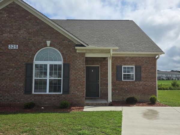 325 S Pointe Drive , Unit B, Winterville, NC 28590