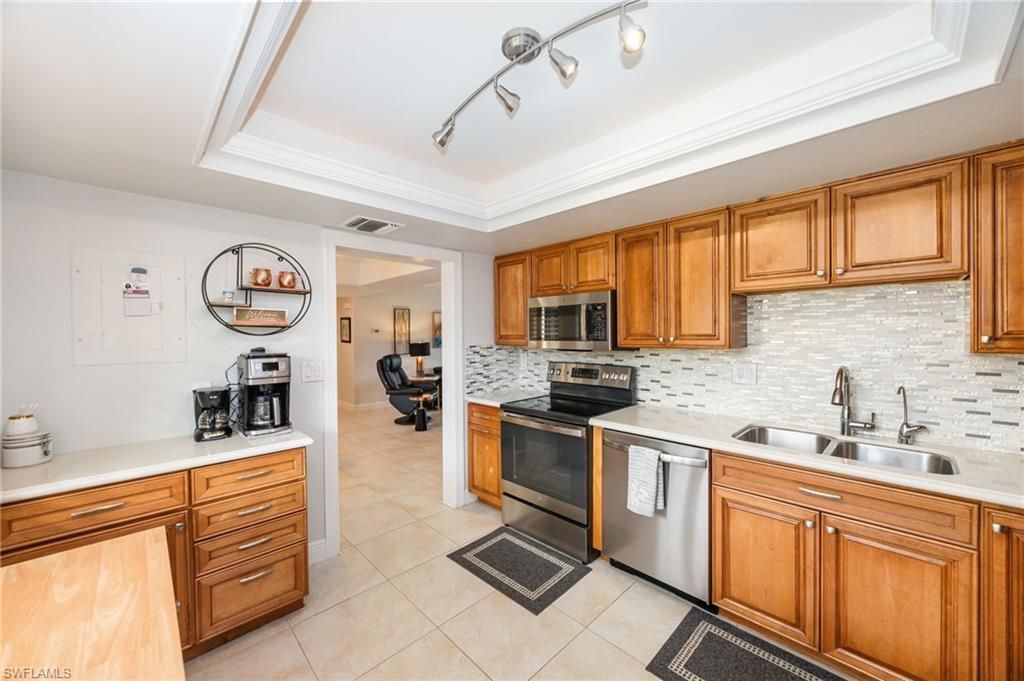 413 Augusta Blvd, Unit 105, Naples, FL 34113 Photo