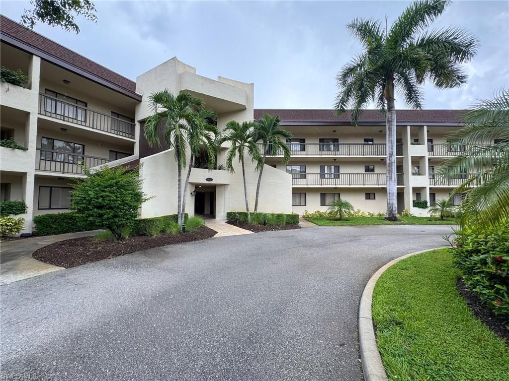 413 Augusta Blvd, Unit 105, Naples, FL 34113 Photo