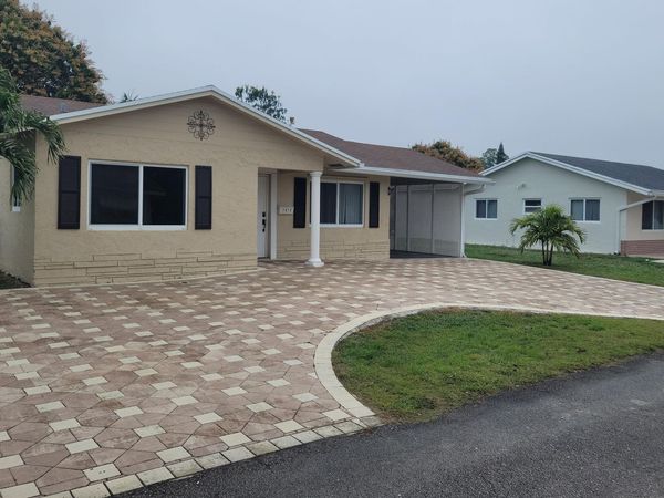 7613 NW 68th Terrace, Tamarac, FL 33321