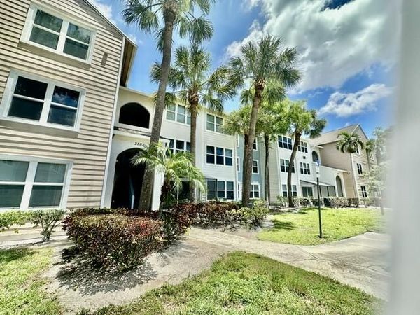 2305 N Congress Avenue, Unit 11, Boynton Beach, FL 33436