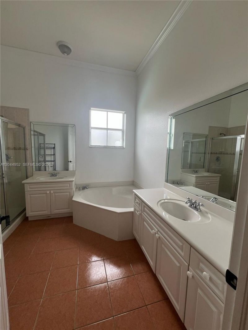 8208 SW 166th Pl , Miami, FL 33193 Photo