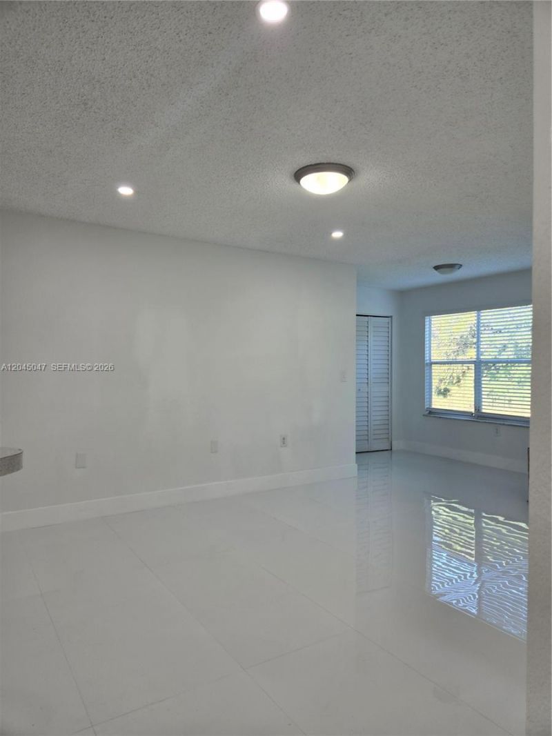 595 Vista Isles Dr , Unit 1913, Sunrise, FL 33325 Photo