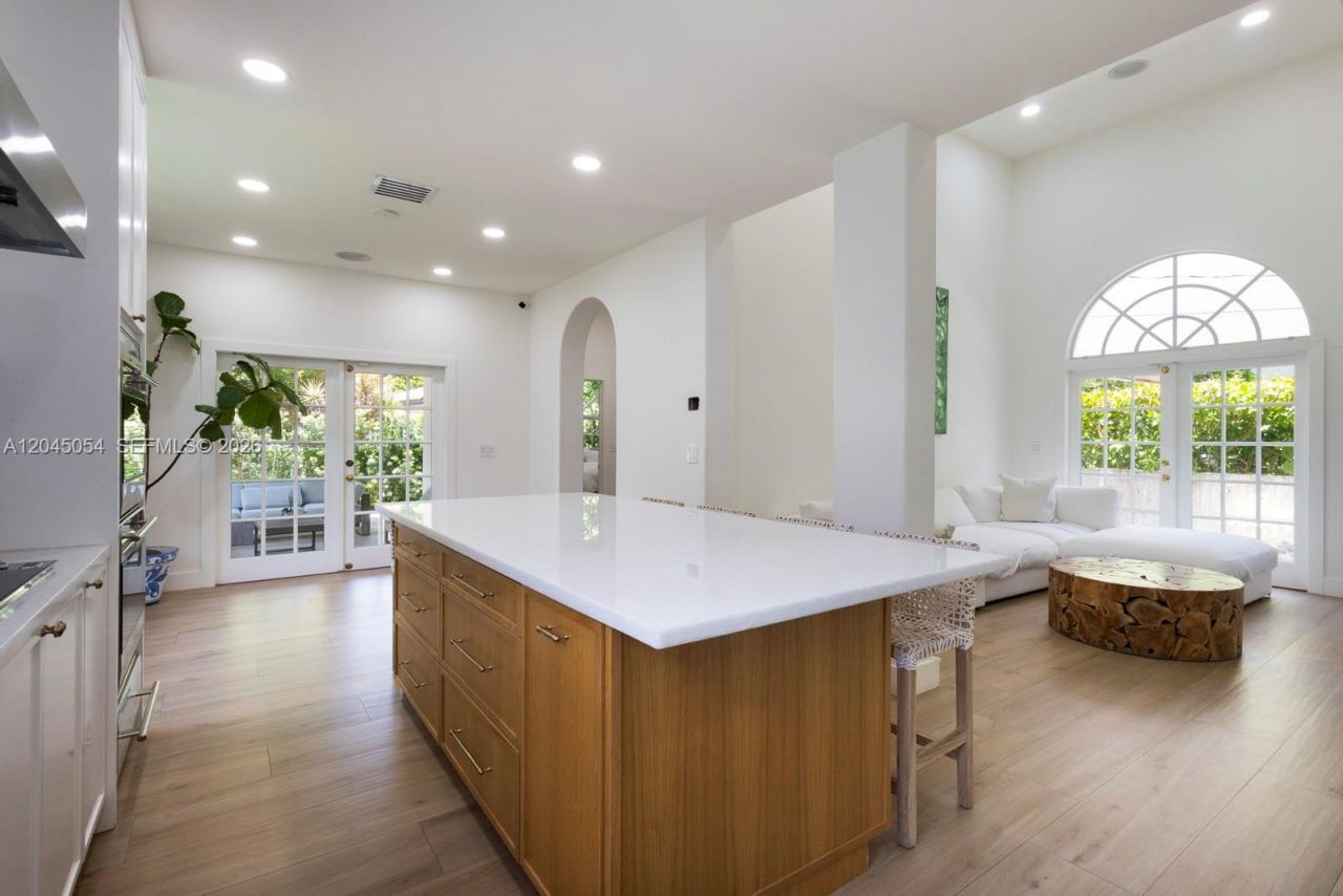 3908 Anderson Rd, Coral Gables, FL 33134 Photo