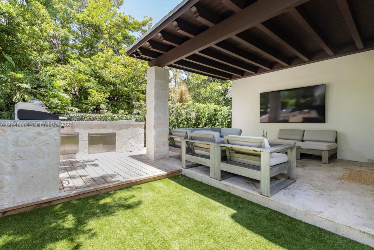 3908 Anderson Rd, Coral Gables, FL 33134 Photo