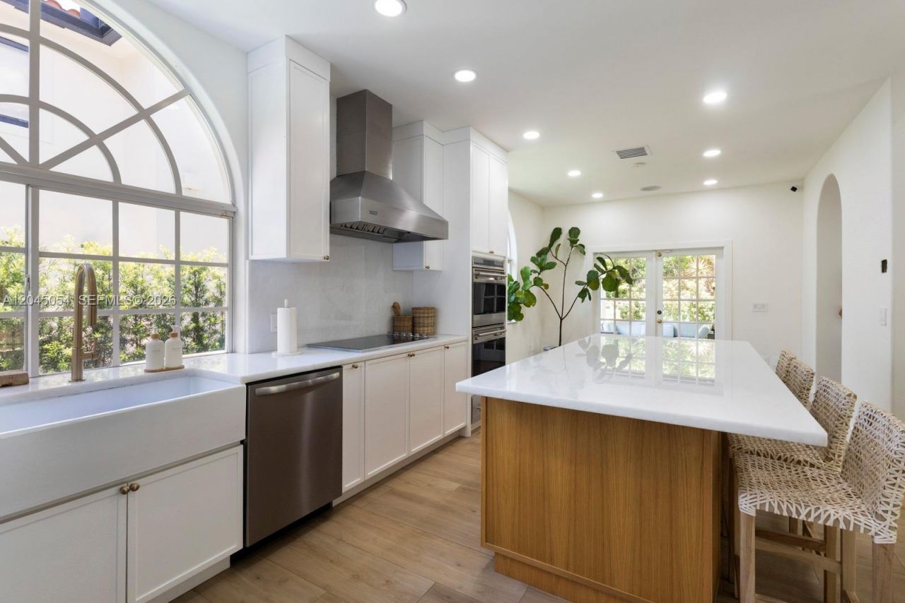 3908 Anderson Rd, Coral Gables, FL 33134 Photo
