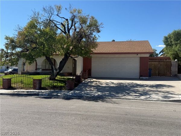 3611 Rosewood Street , Las Vegas, NV 89103