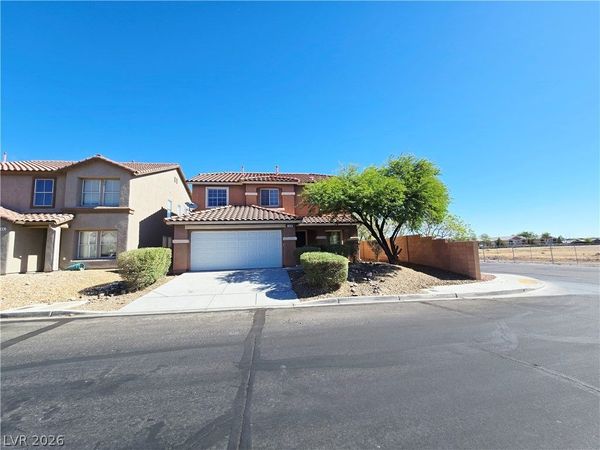 348 Bella Calabria Avenue , Las Vegas, NV 89183