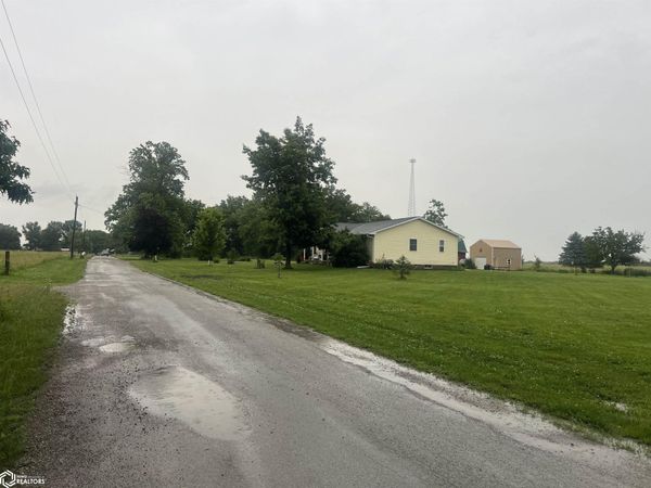 204 Wisconsin, Cincinnati, IA 52549
